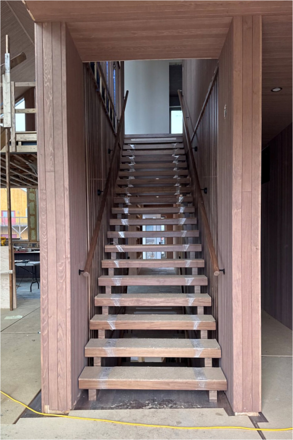 composantes pour la fabrication d'escalier - Esco Distribution