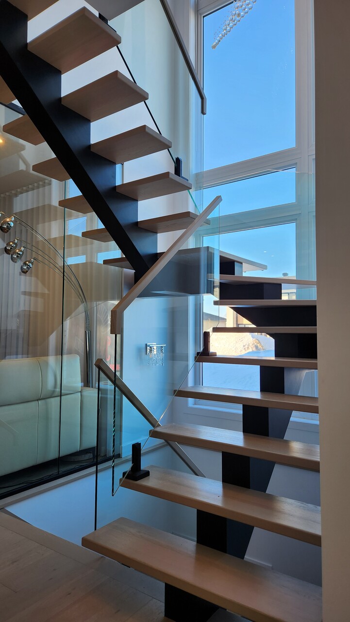 composantes pour la fabrication d'escalier - Esco Distribution