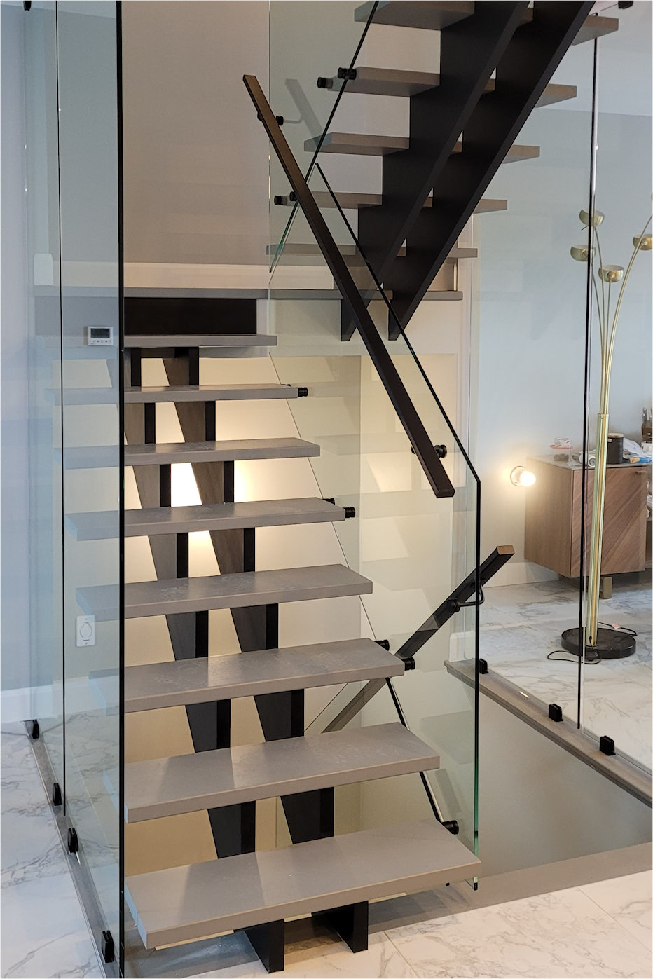 composantes pour la fabrication d'escalier - Esco Distribution